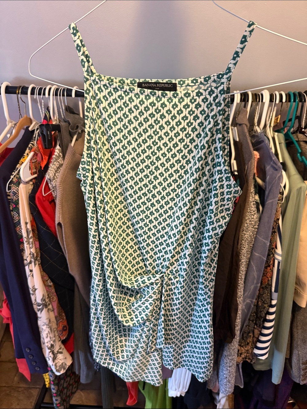 Banana Republic Green and White Geometric Twist-Front Cami